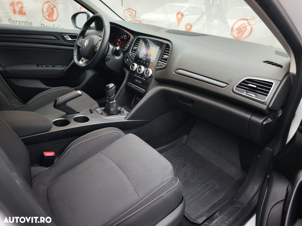 Renault Megane BLUE dCi 115 INTENS - 10