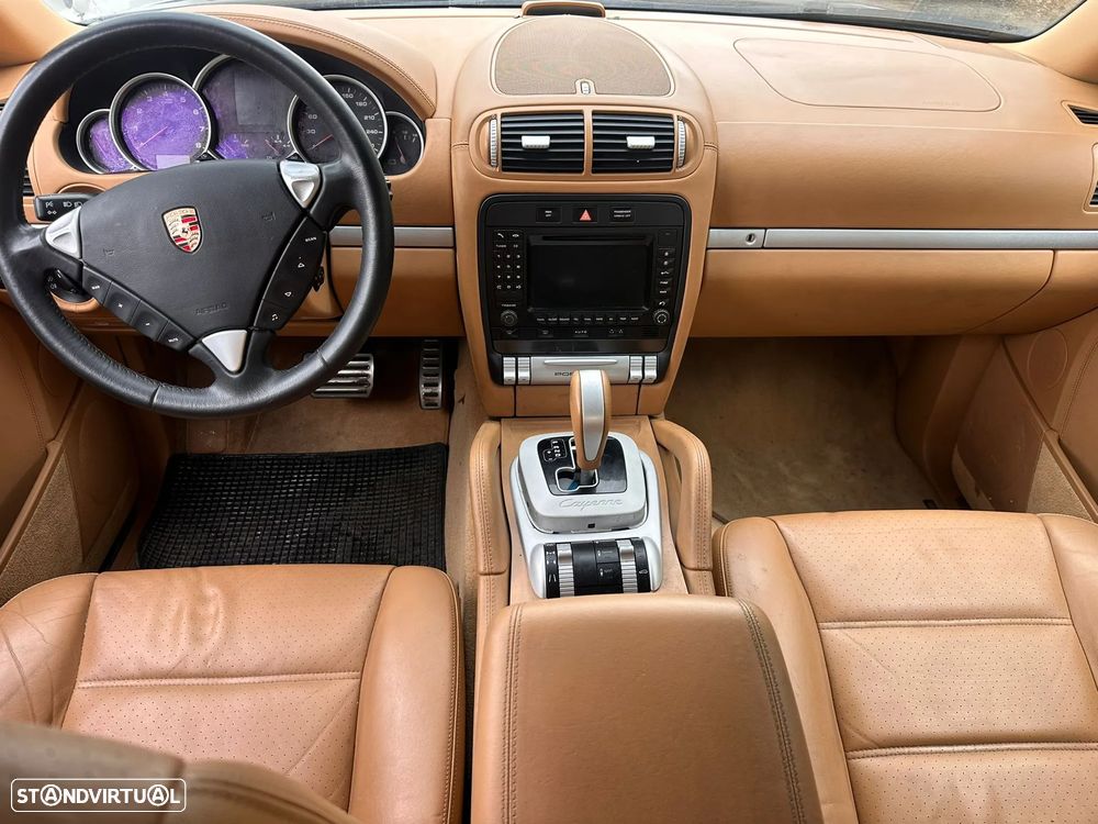Porsche Cayenne S 4.5 V8 de 2008 para peças - 18