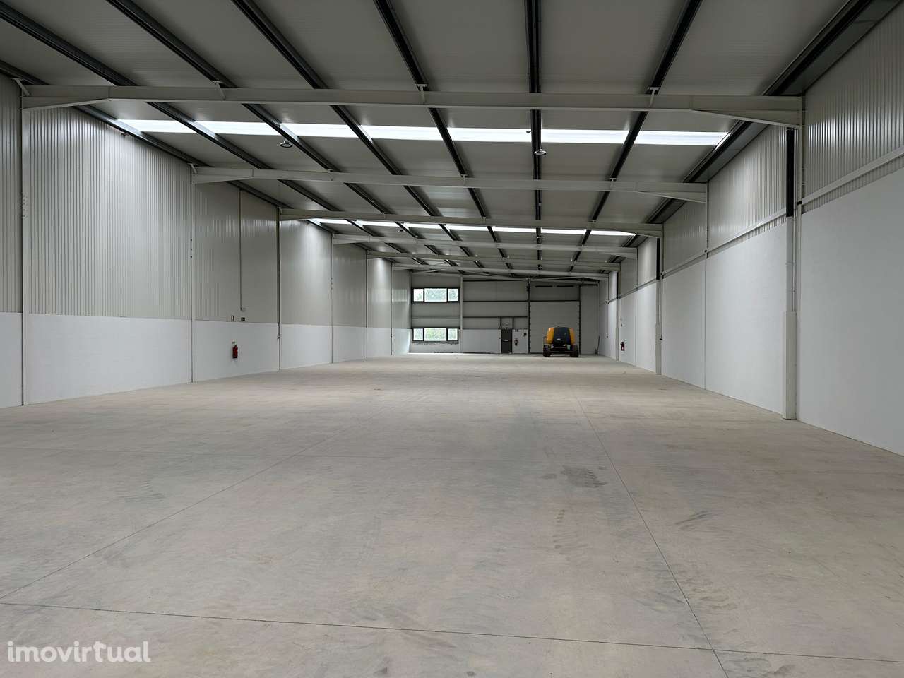 Armazém  Venda em Arnoso (Santa Maria e Santa Eulália) e Sezures,Vila - Grande imagem: 5/9