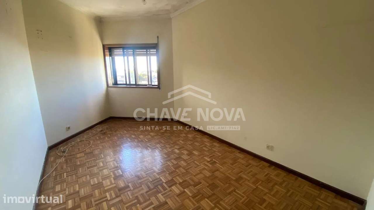 AS - Apartamento T2 virado Poente c/lugar de garagem - Grande imagem: 3/6