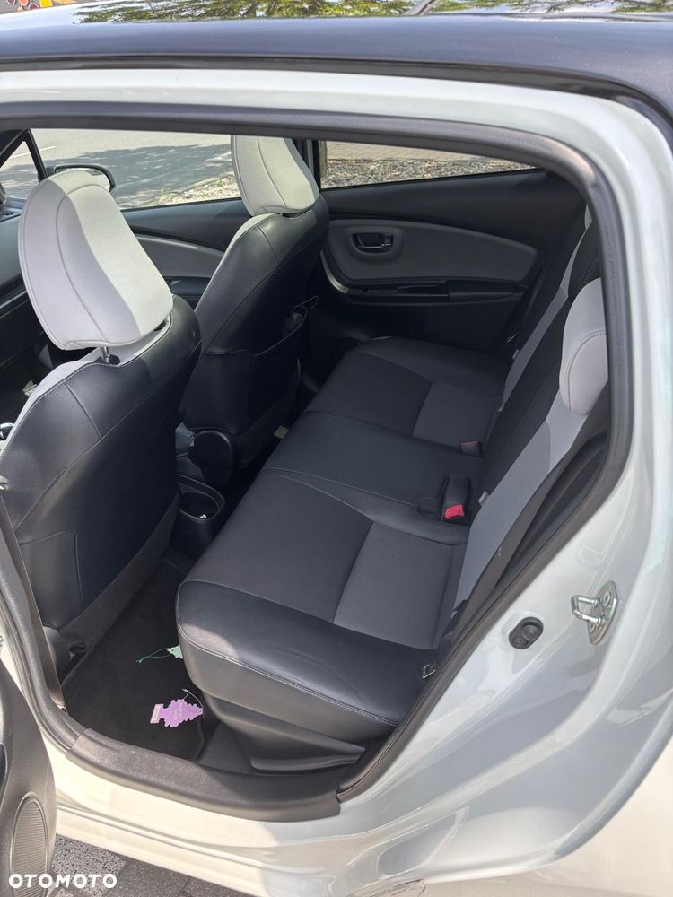 Toyota Yaris - 11