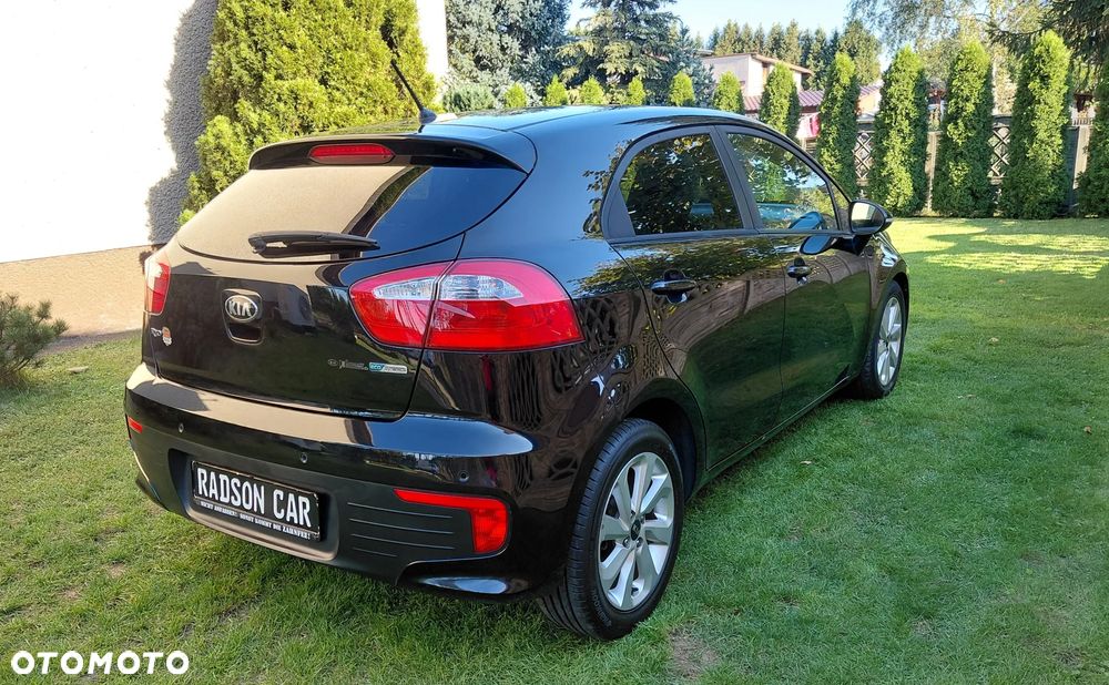 Kia Rio - 11