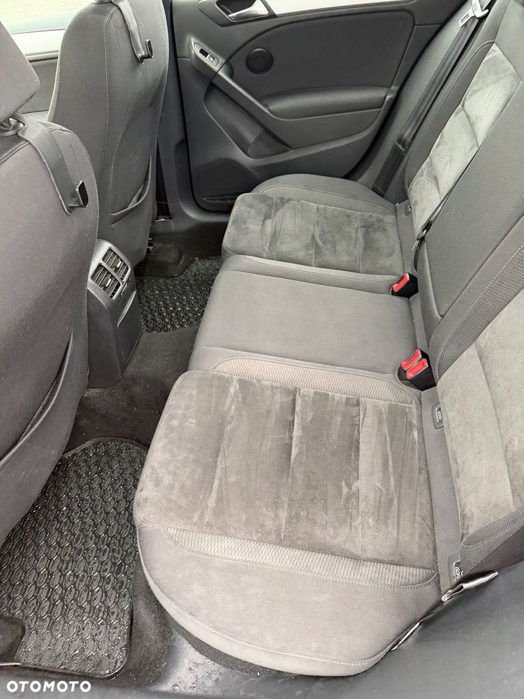 Volkswagen Golf 1.4 TSI Highline - 14
