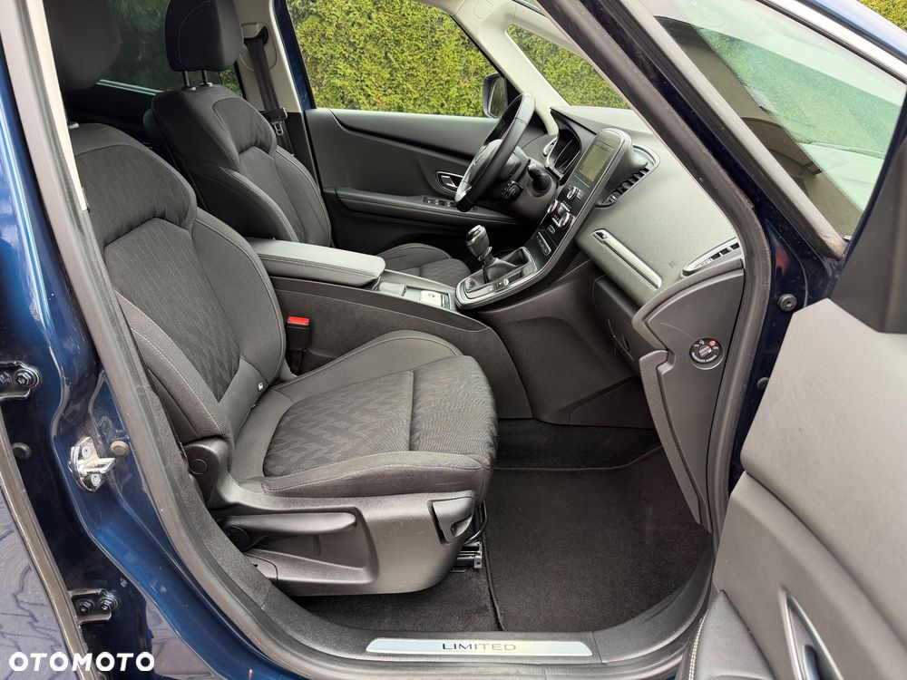 Renault Grand Scenic TCe 140 GPF BLACK EDITION - 26