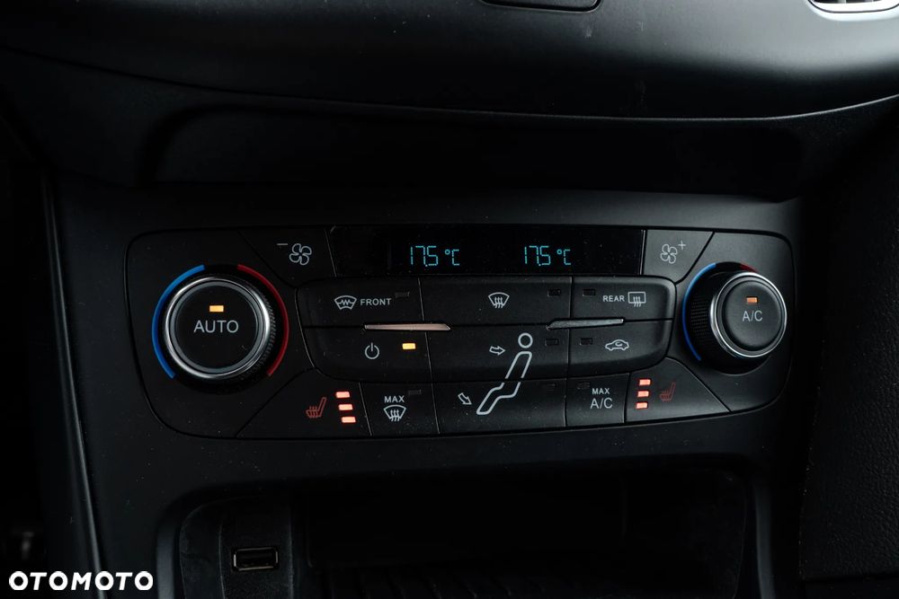 Ford Focus - 28