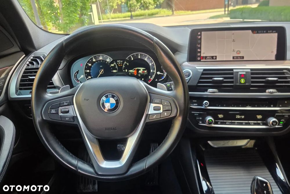 BMW X3 xDrive30i Luxury Line - 9