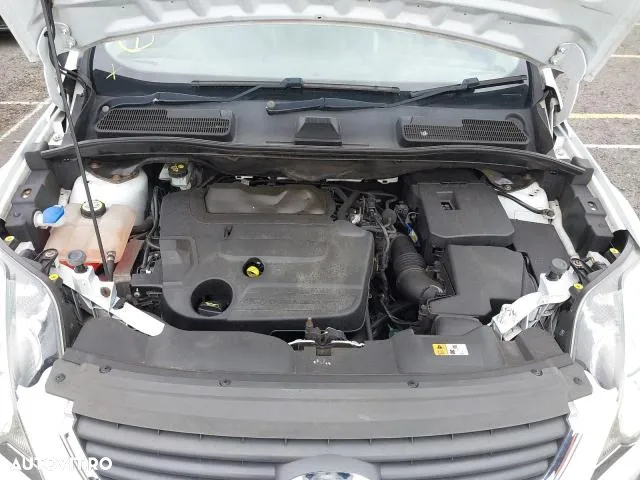 Dezmembrari / Dezmembrez Ford Kuga 2.0 DW10C cutie MMT6 culoare Frozen White - 8