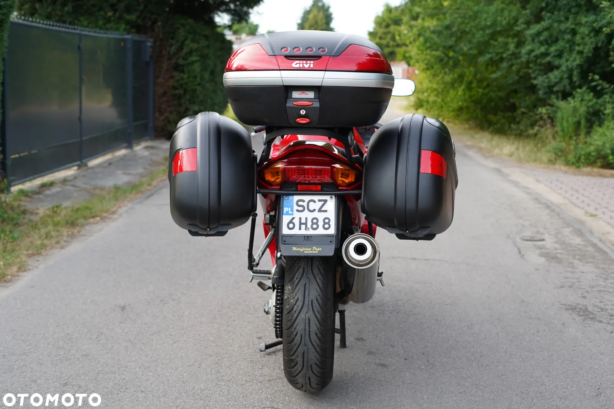 Honda VFR - 10