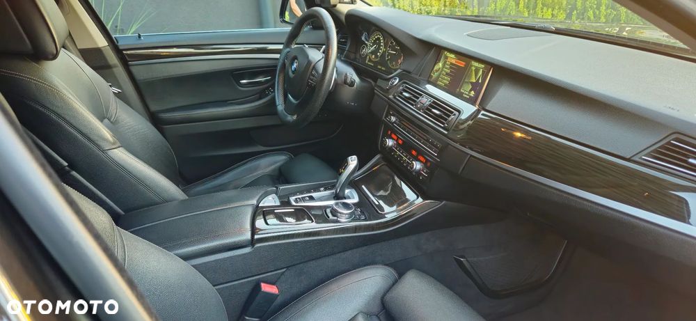 BMW Seria 5 520d Luxury Line - 22