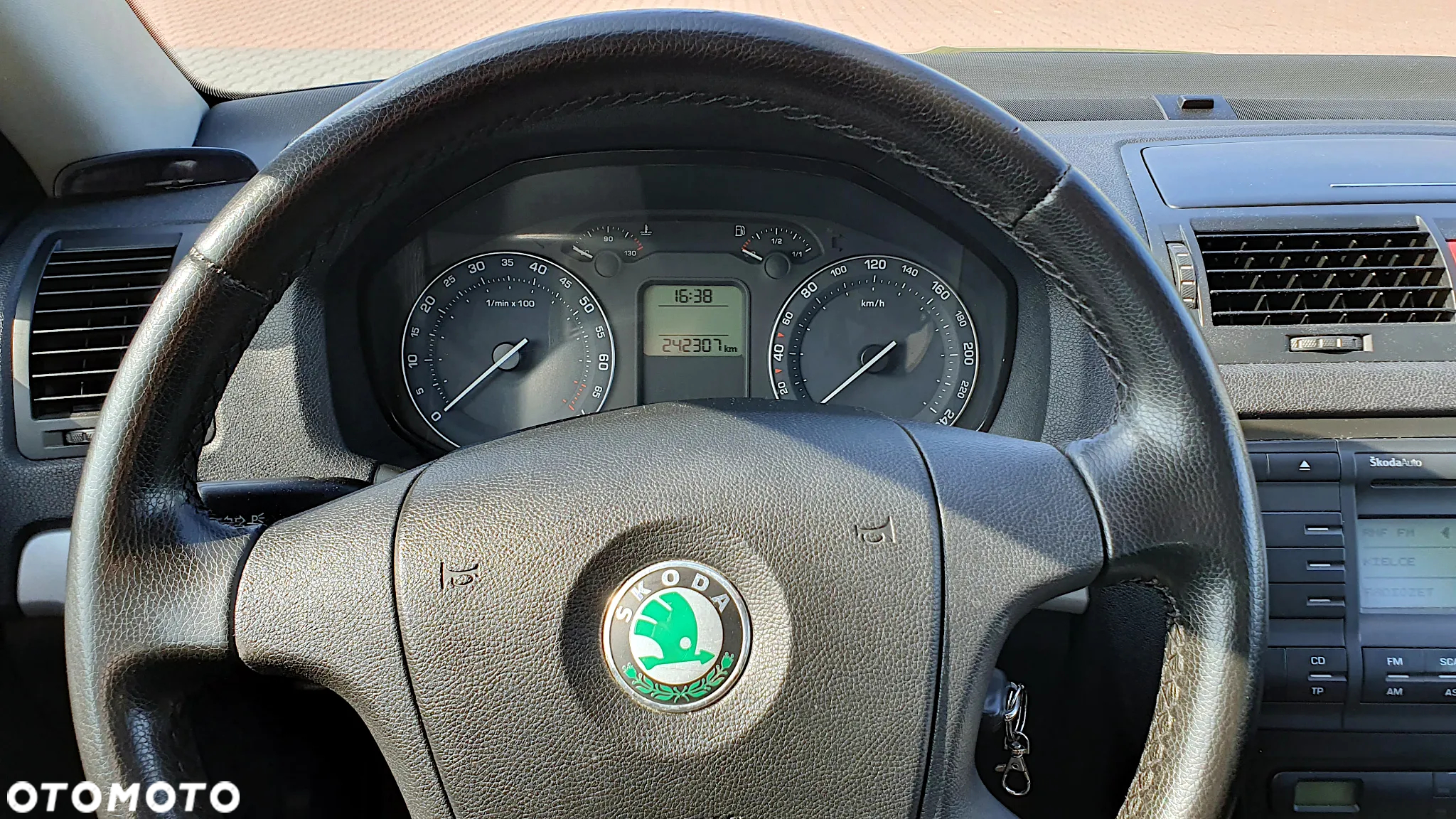 Skoda Octavia 1.6 Combi - 15