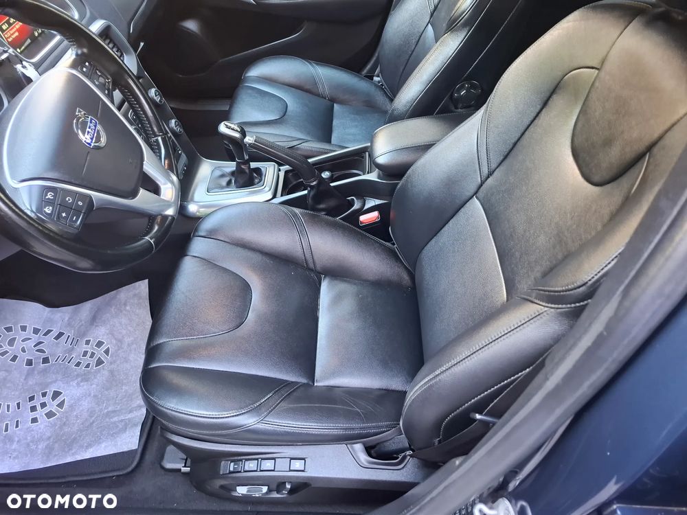 Volvo V40 D4 Ocean Race - 19