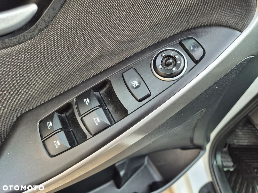 Hyundai i30 1.6 CRDi BlueDrive Comfort - 11