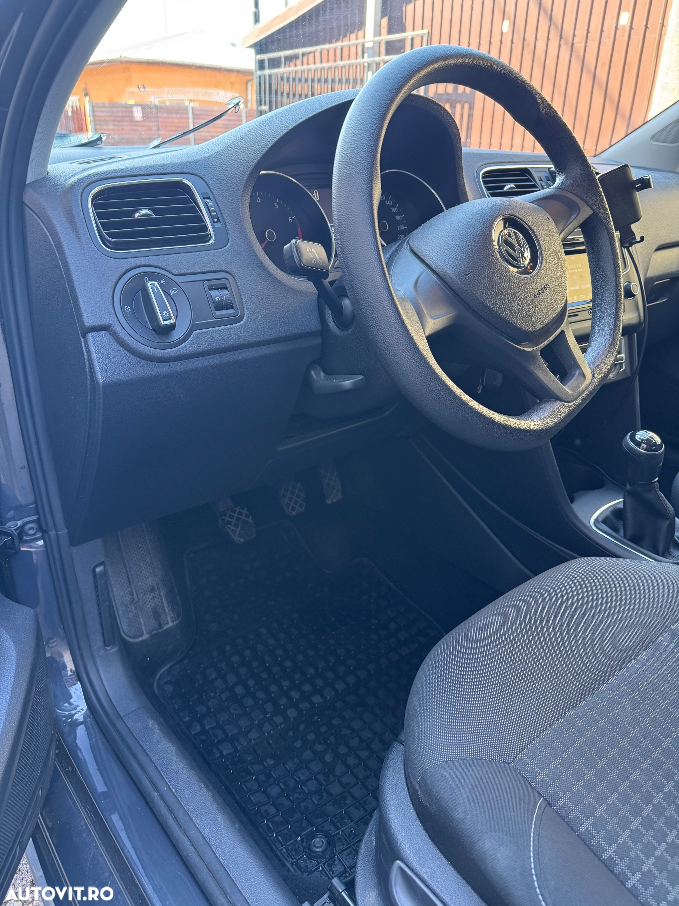 Volkswagen Polo 1.2 TSI Comfortline - 9