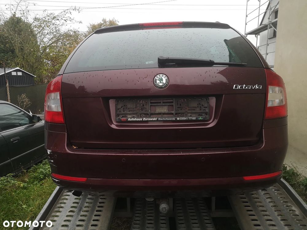 Skoda Octavia 2010 photo 4