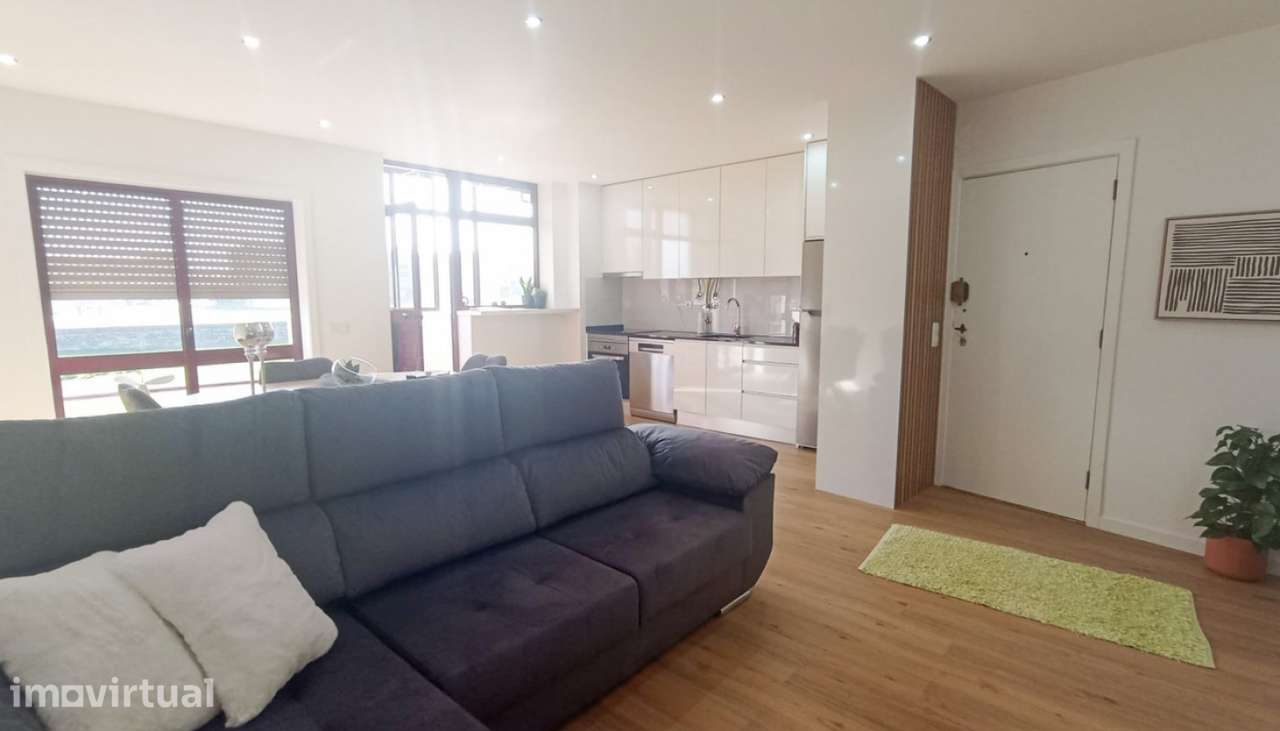 Venda de Apartamento T2+1 remodelado, Caxinas, Vila do Conde - Grande imagem: 3/18