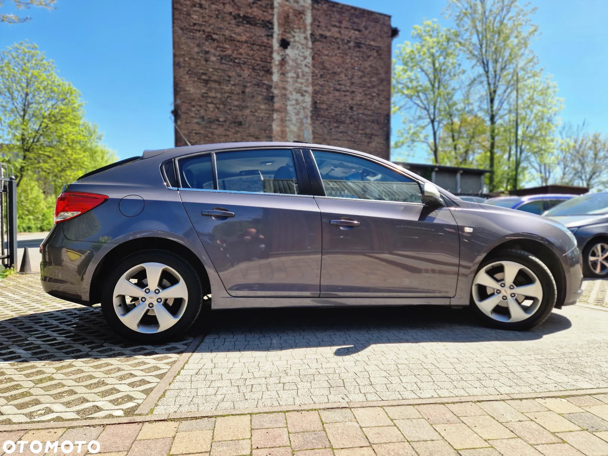 Chevrolet Cruze 1.8 LTZ+ - 16