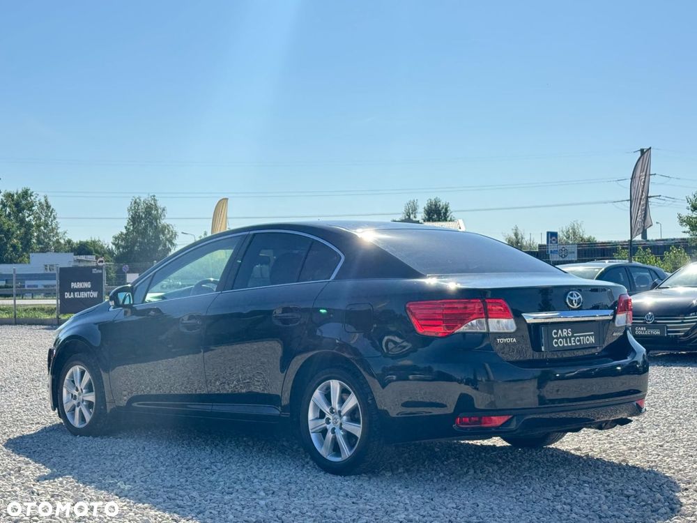 Toyota Avensis 1.8 Premium MS - 7