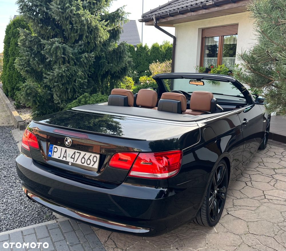 BMW Seria 3 325i Cabrio - 19