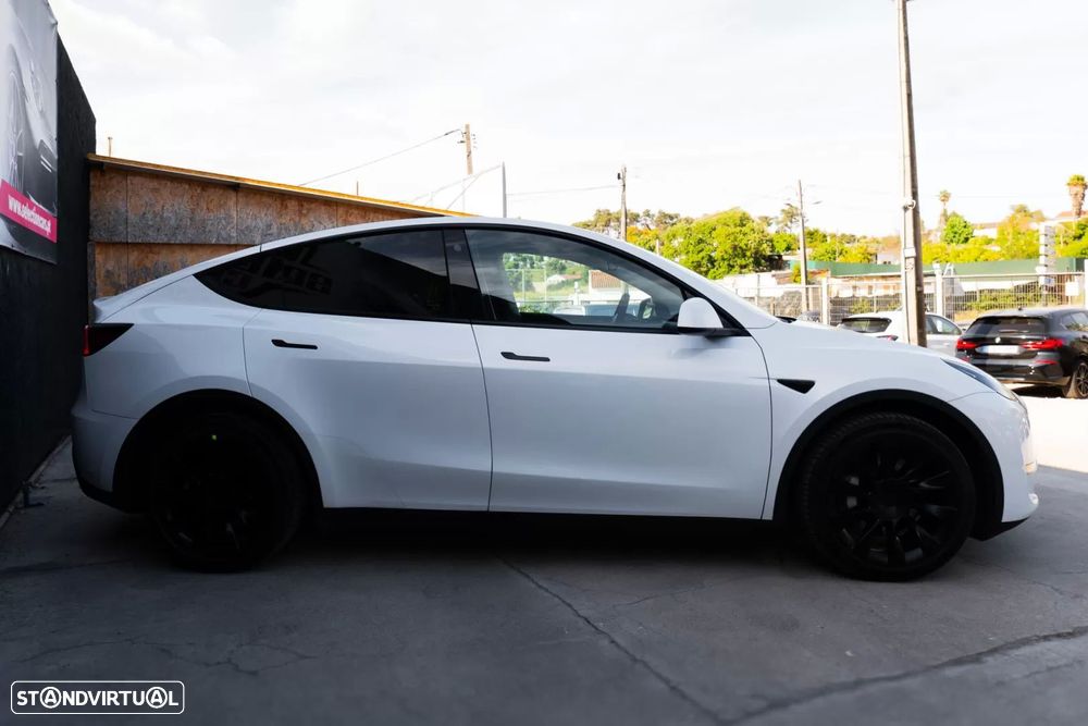 Tesla Model Y Long Range Tração Integral - 29