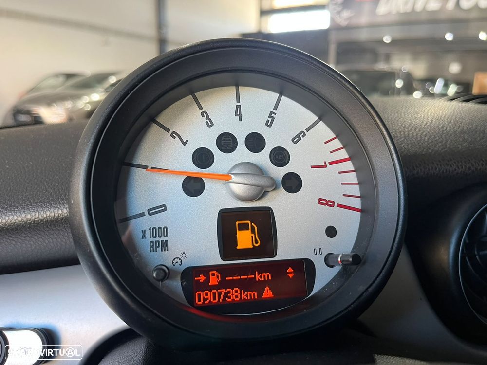 MINI 3 Portas One 1.6 - 19