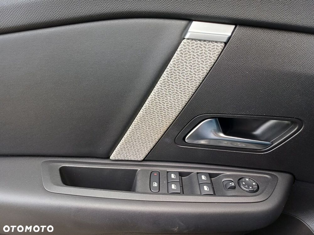 Citroën C4X 1.2 PureTech Shine Pack S&S EAT8 - 22