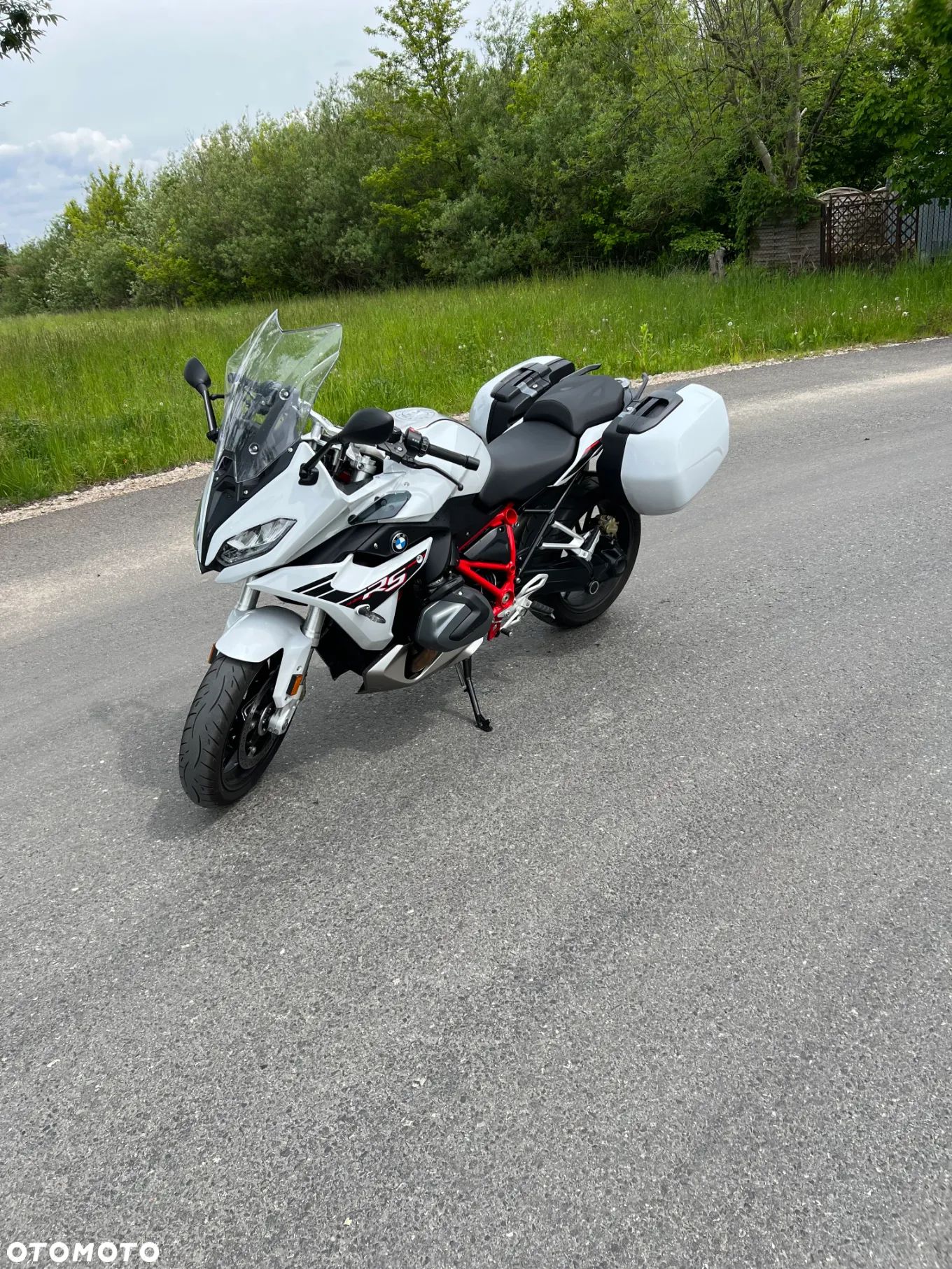 BMW R - 1