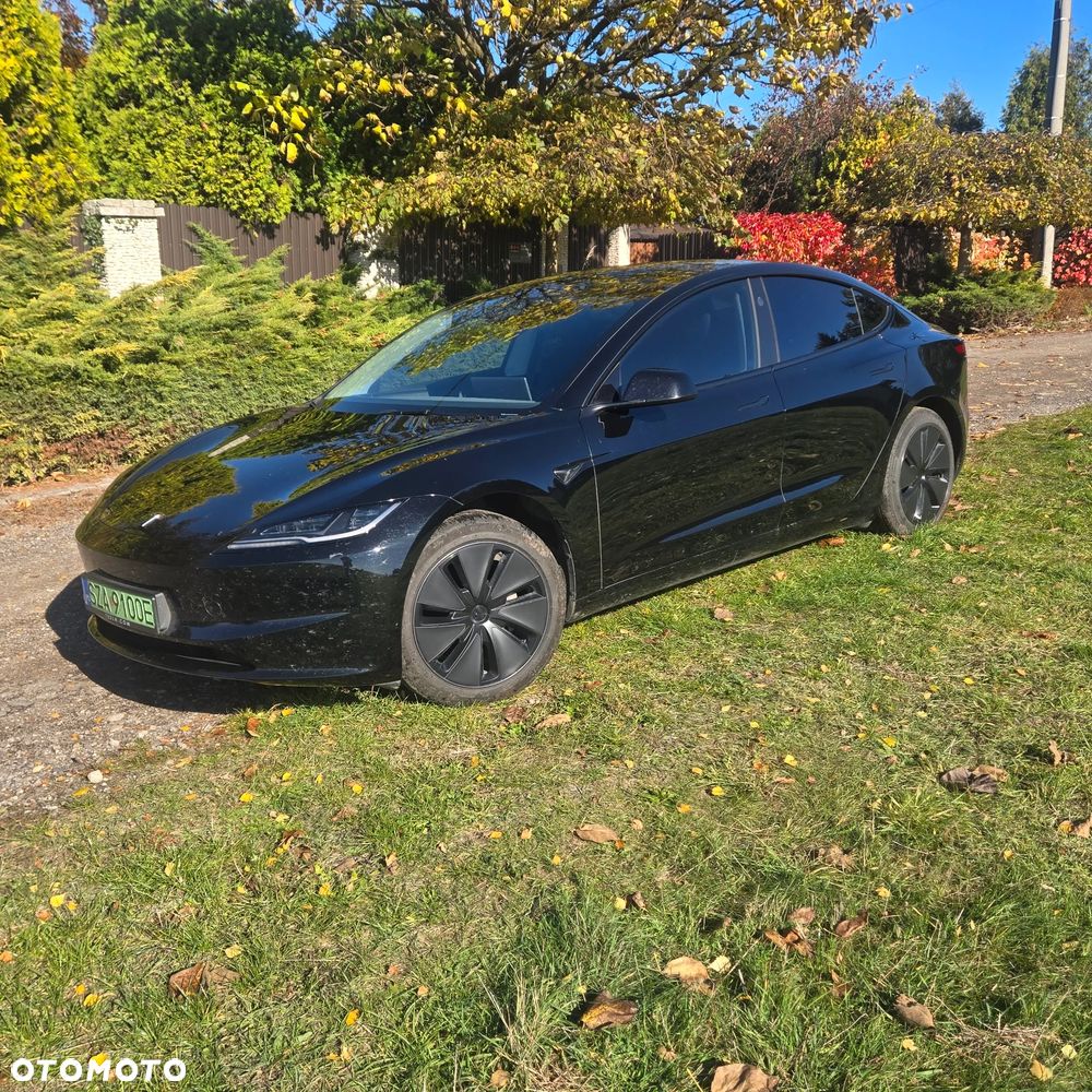 Tesla Model 3 2025 photo 3