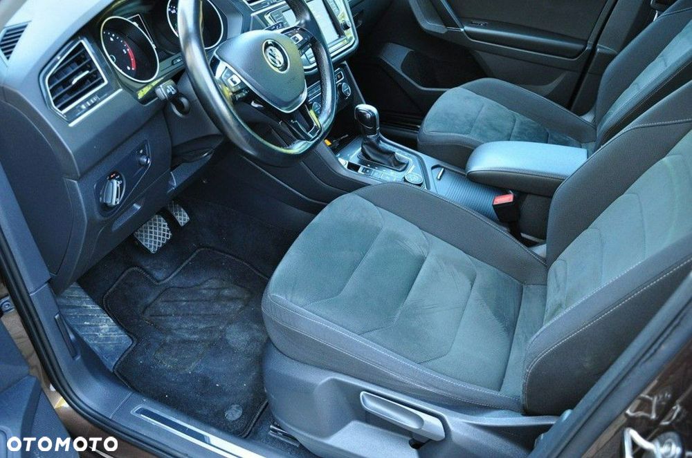 Volkswagen Tiguan - 31