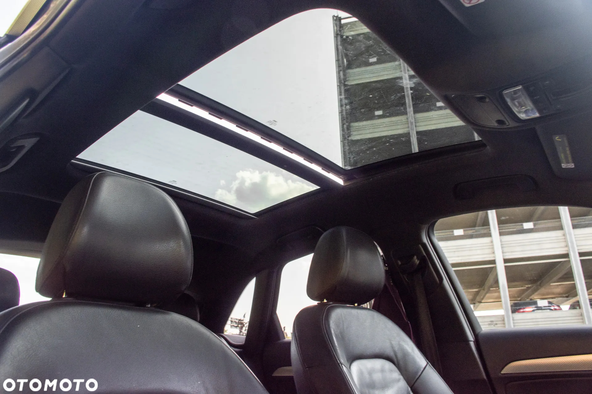 Audi Q3 2.0 TFSI quattro S tronic - 23