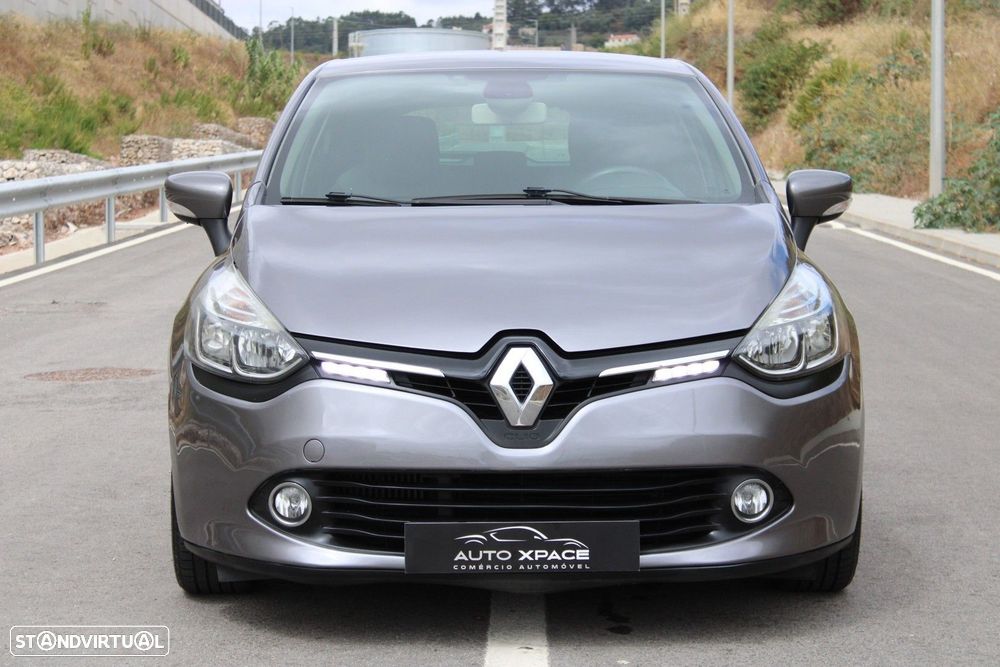 Renault Clio 1.5 dCi Dynamique S - 8