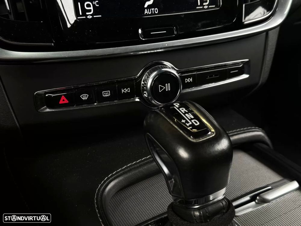 Volvo V90 2.0 D4 Inscription Geartronic - 31