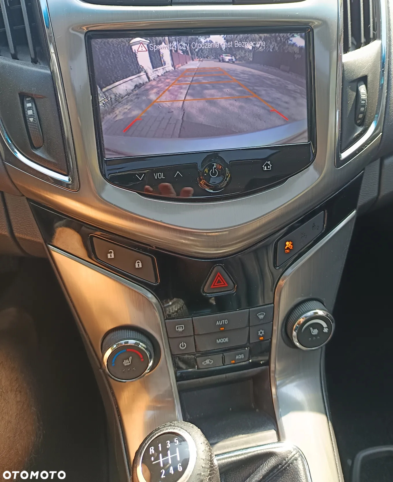 Chevrolet Cruze 2.0 LTZ - 11