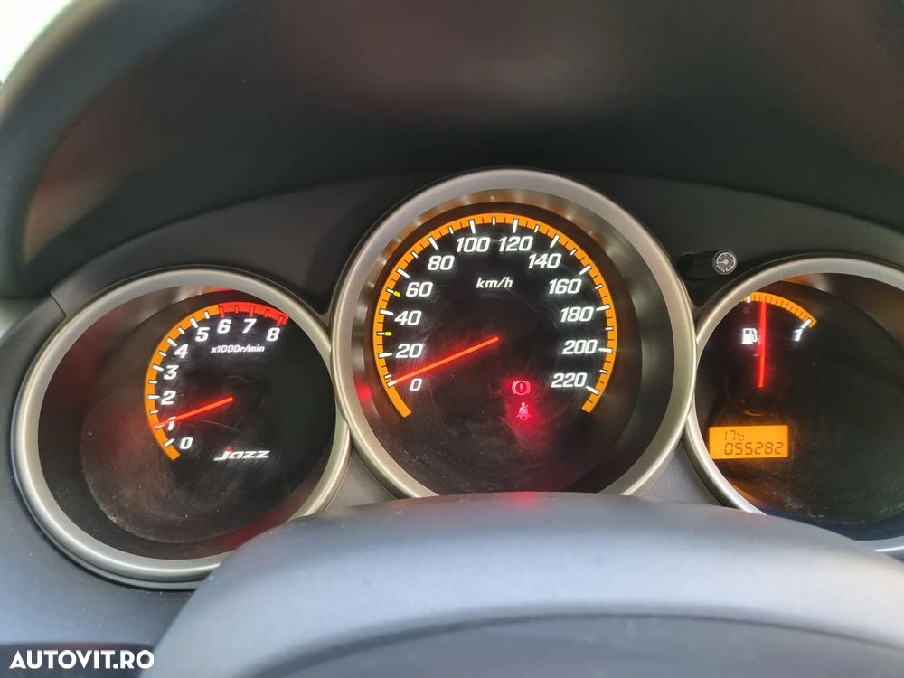 Honda Jazz 1.4 MT LS - 12