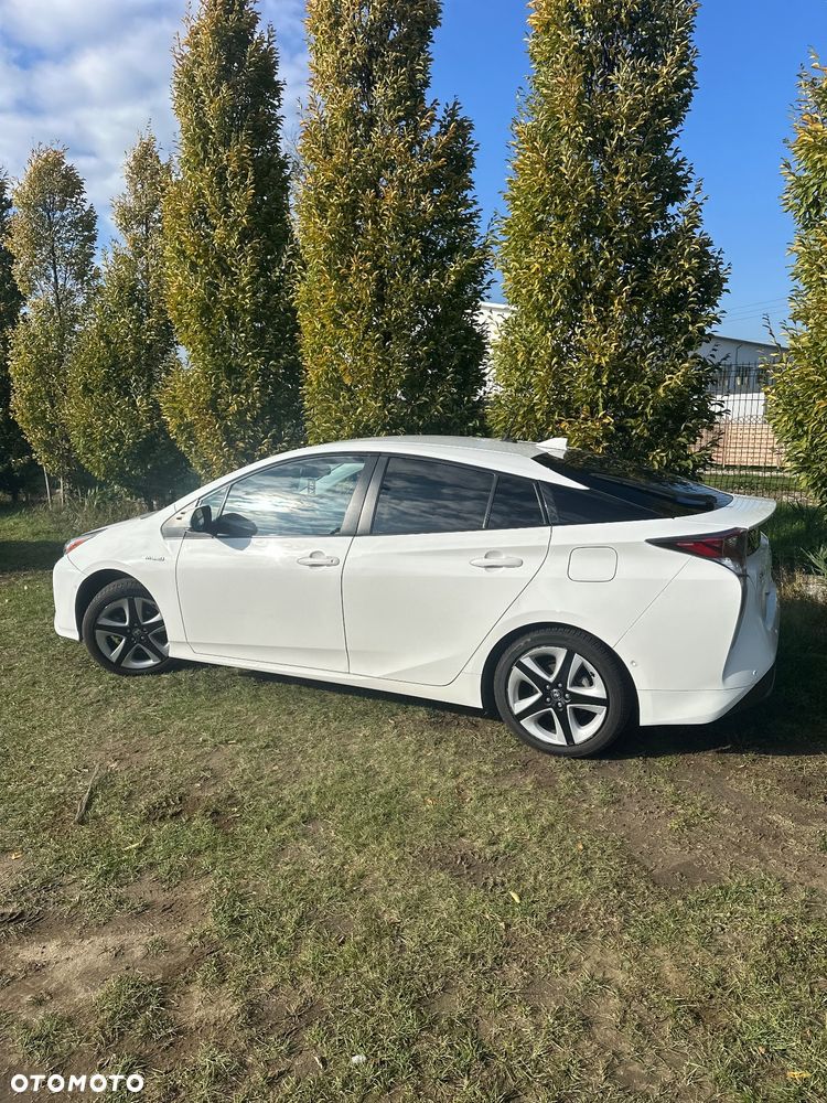 Toyota Prius 1.8 Hybrid Executive - 8