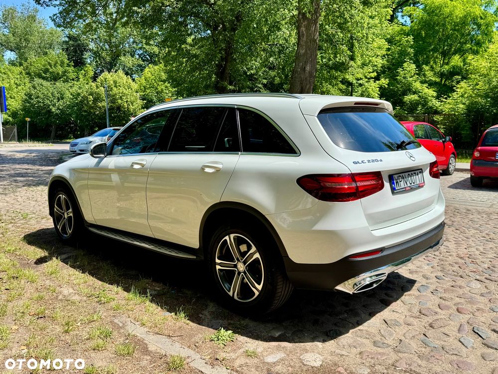 Mercedes-Benz GLC - 12