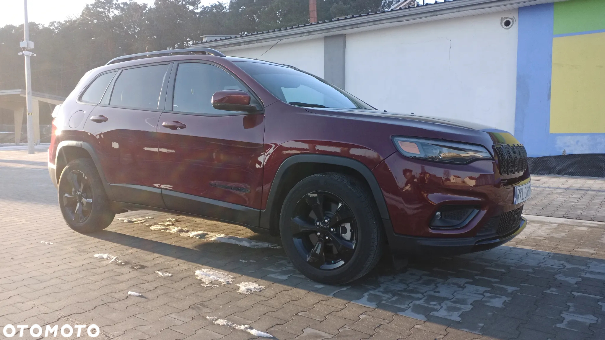 Jeep Cherokee - 16