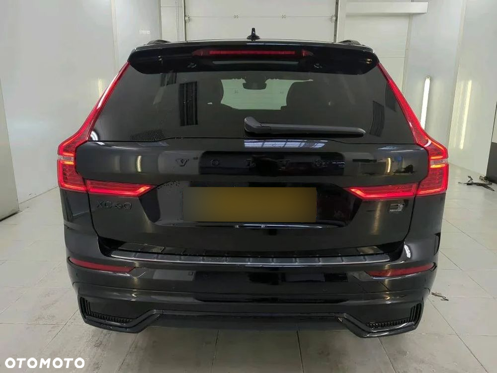 Volvo XC 60 T6 Plug-In Hybrid AWD Plus Black Edition - 6