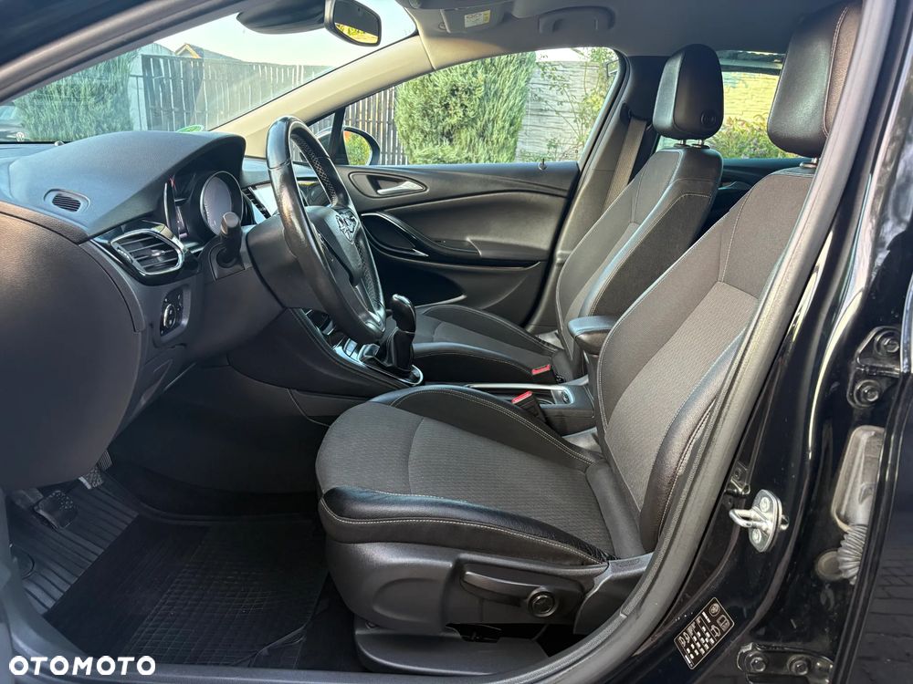 Opel Astra 1.4 Turbo Business - 10