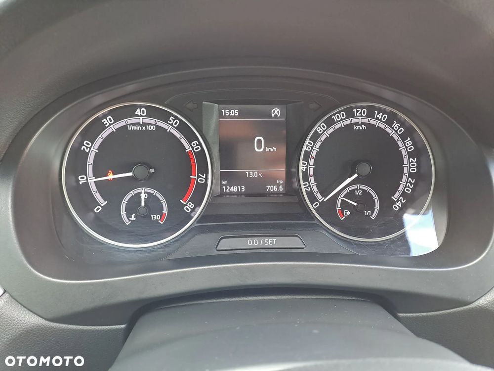 Skoda RAPID 1.0 TSI Ambition - 17