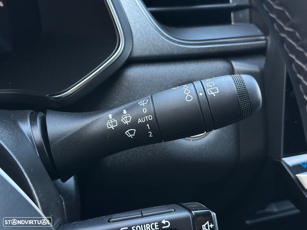 Renault Captur 1.0 TCe Techno Bi-Fuel - 19