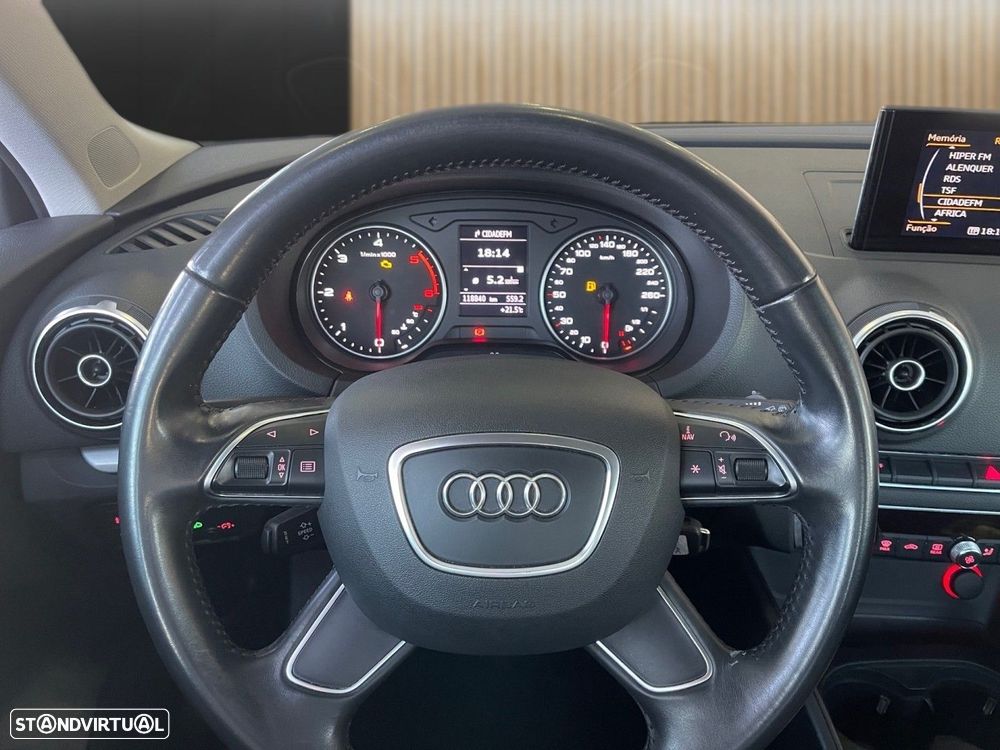 Audi A3 Sportback 1.6 TDI Advance - 2
