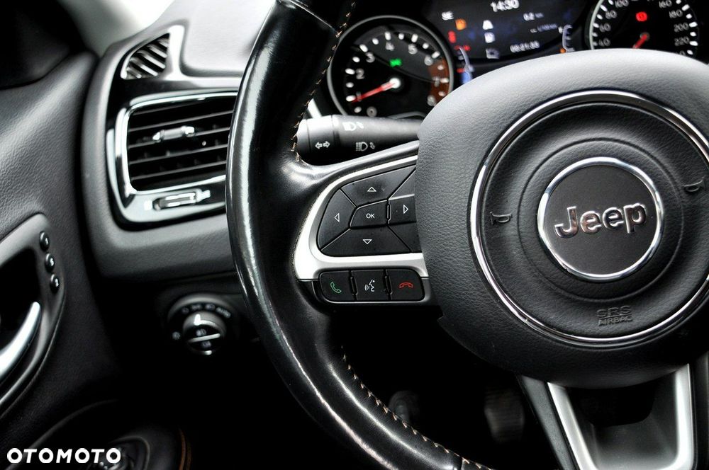 Jeep Compass 1.4 TMair Limited FWD S&S - 32