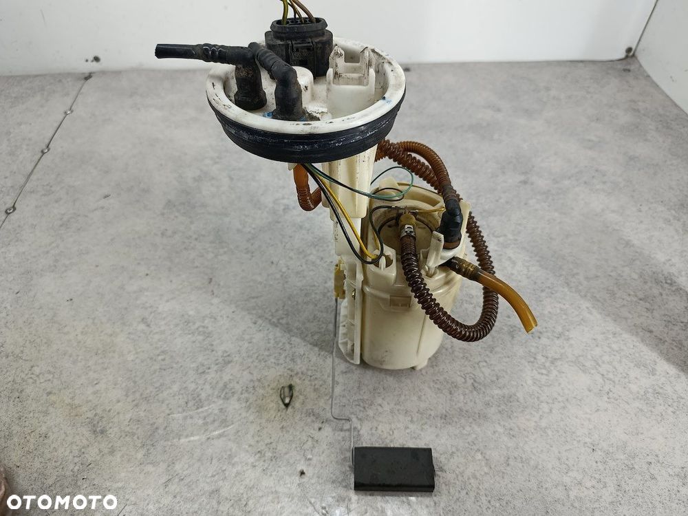 POMPA PALIWA AUDI A4 B6 8E0919051L 2.0 20V - 1