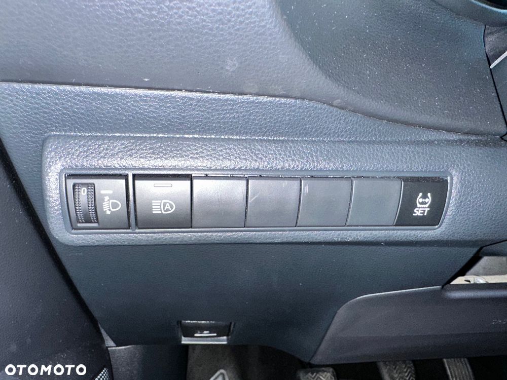 Toyota Corolla 1.5 Comfort - 24
