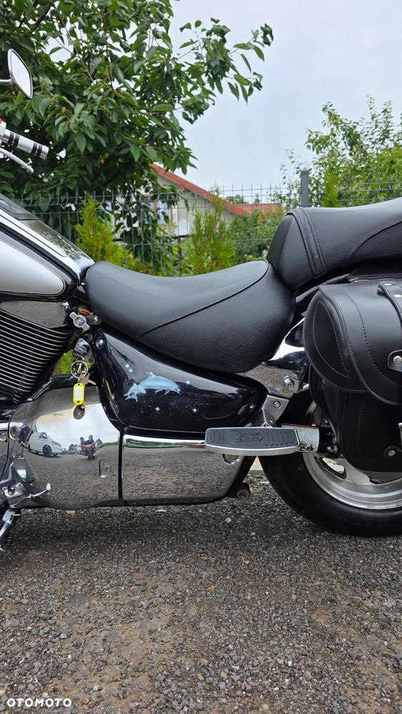 Suzuki Intruder - 27
