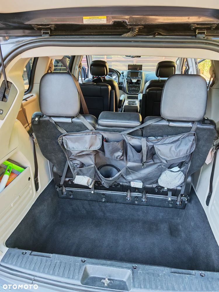 Chrysler Town & Country 3.6 Touring - 11