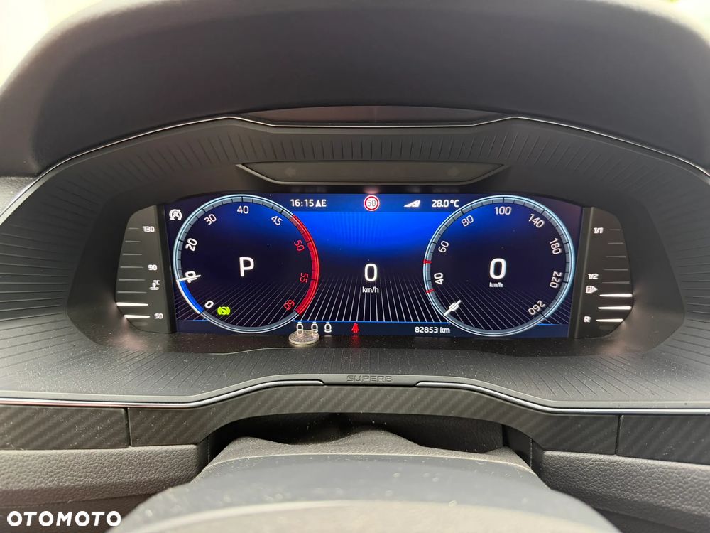 Skoda Superb 2.0 TDI DSG Sportline - 12