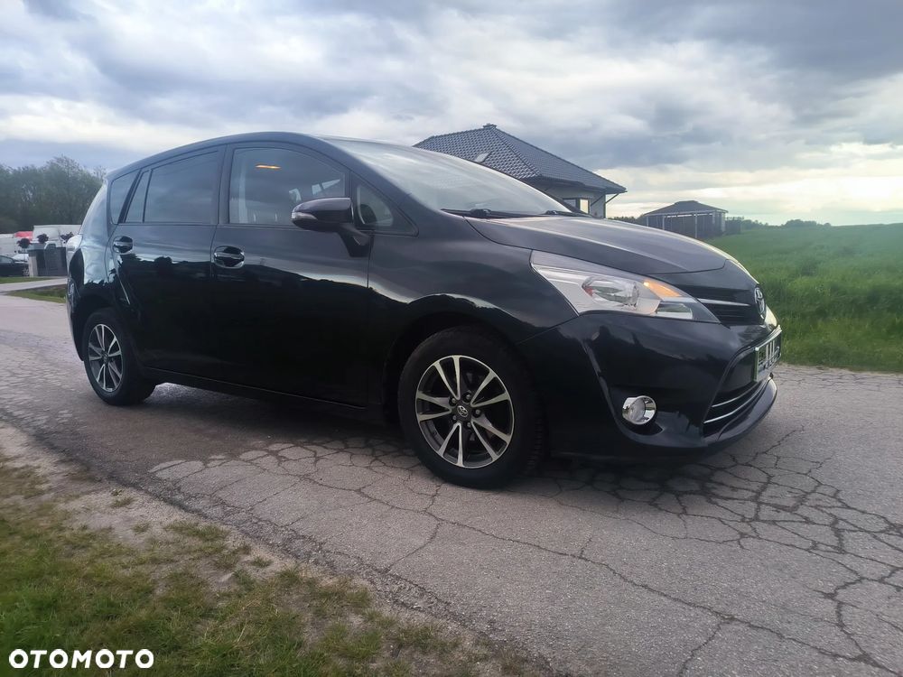 Toyota Verso - 9