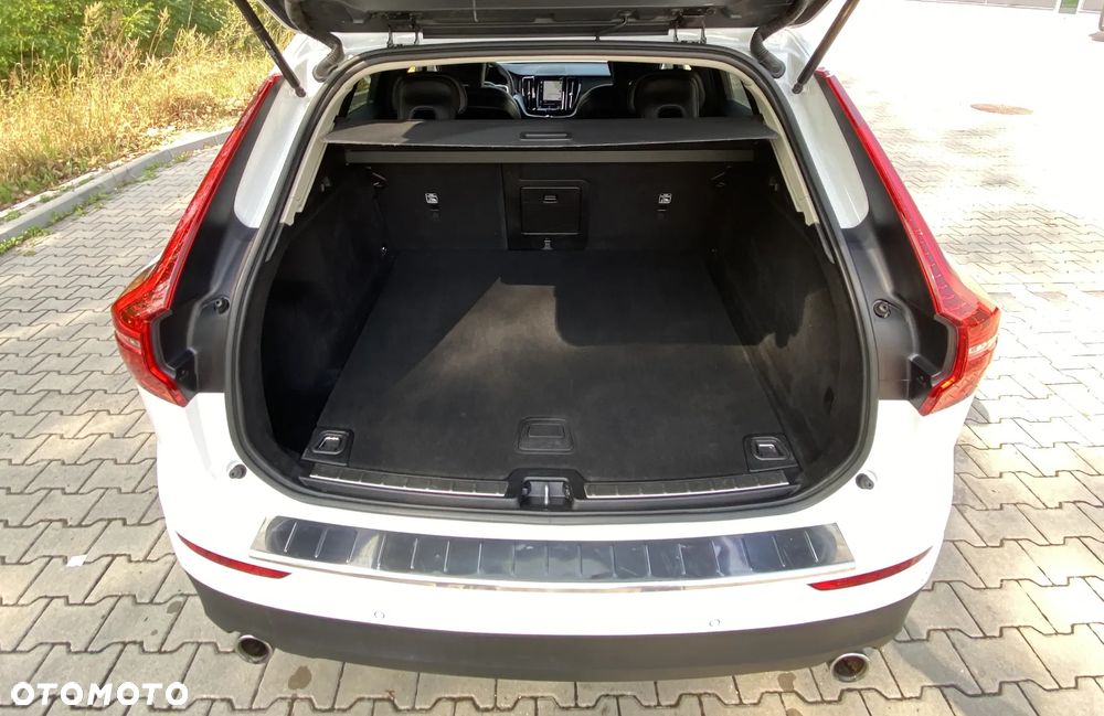 Volvo XC 60 D4 Momentum - 5