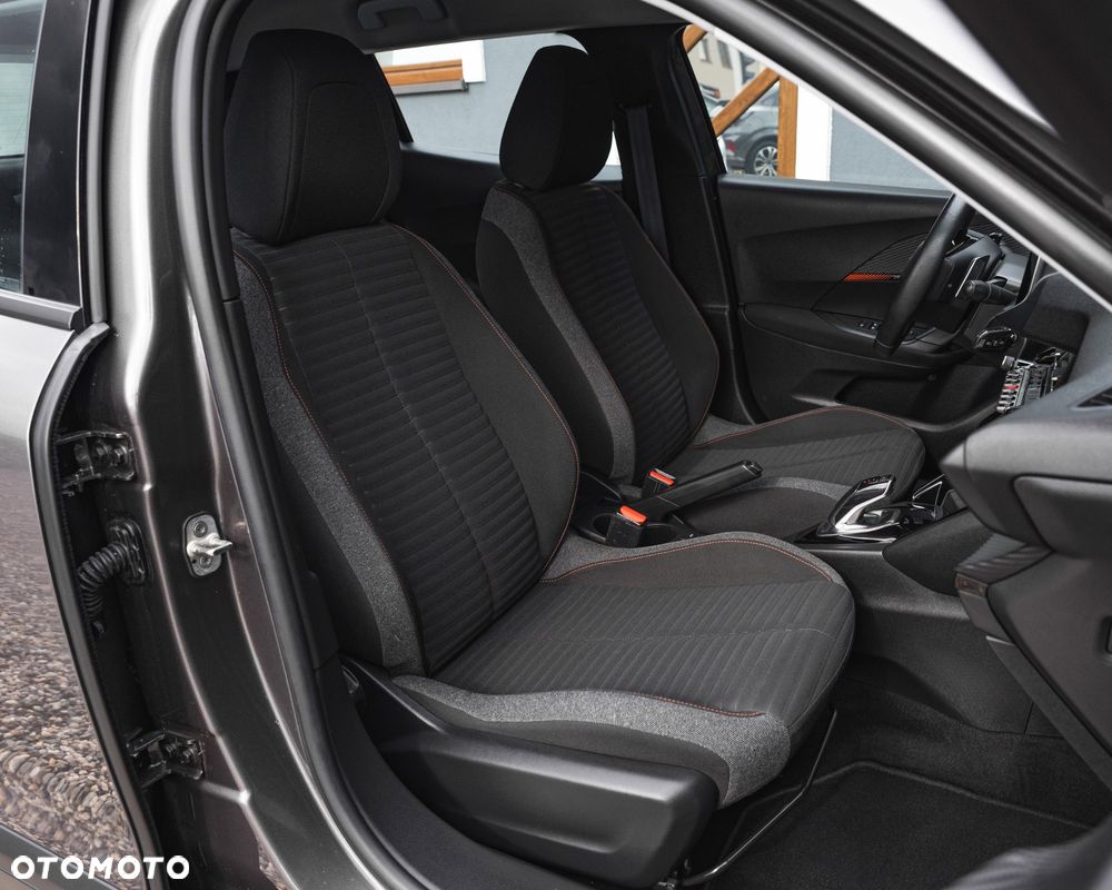 Peugeot 2008 PureTech 130 EAT8 Allure - 21